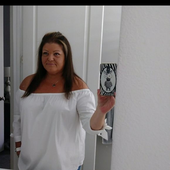 Meet your posher - Picture 2 of 3